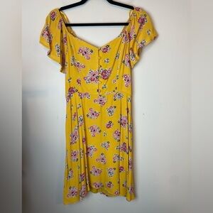 Francescas | Women’s Boutique Fit & Flare Button Flutter Sleevee Dress Small